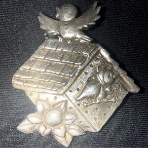 MARY ENGELBREIT BIRDHOUSE BROOCH PIN STERLING SILVER SIGNED 925 ME INK 9g